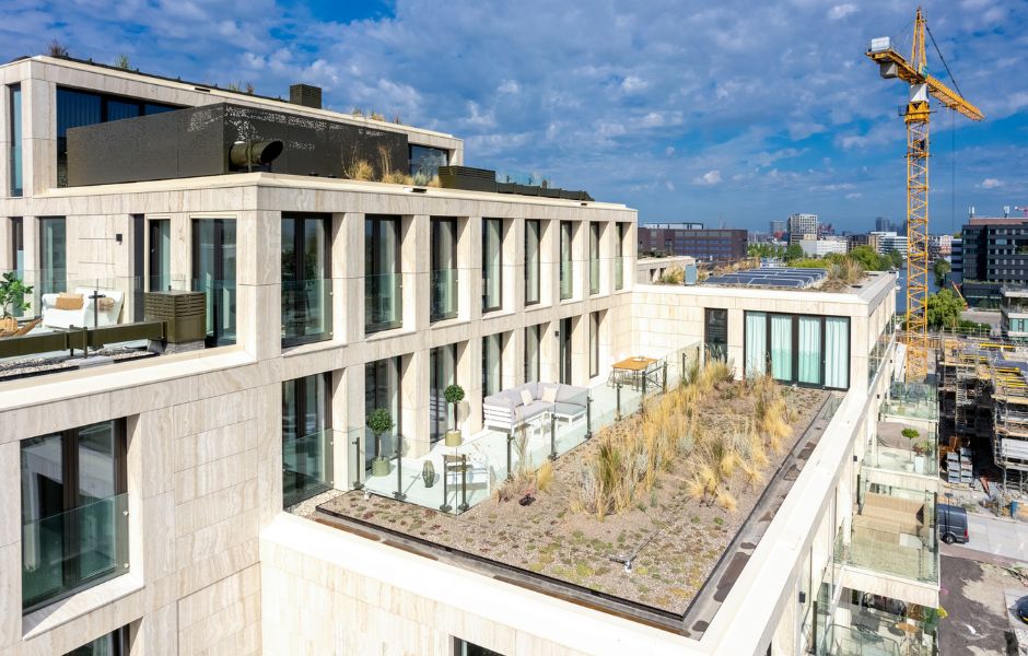 The Cube aan het ij Eefje voogd makelaardij Penthouse Amstederdam overhoeks