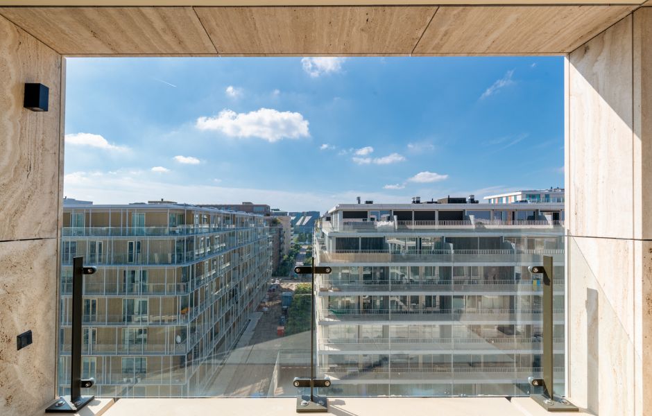 The Cube aan het ij Eefje voogd makelaardij Penthouse Amstederdam overhoeks
